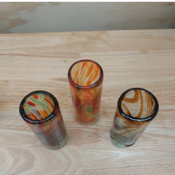 Set of 3 Handblown Art Glass Shot Glasses 4" Multicolored Mexico 🇲🇽 - Picture 3 of 6
